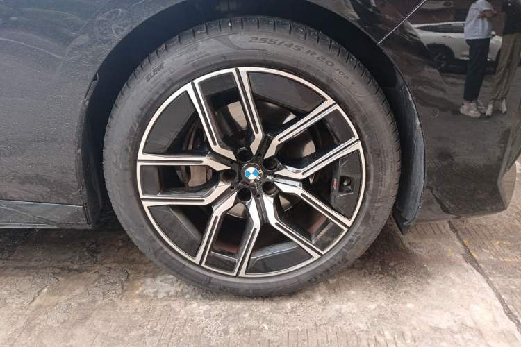 Used BMW 7 Series 2023 735Li M Sport Package