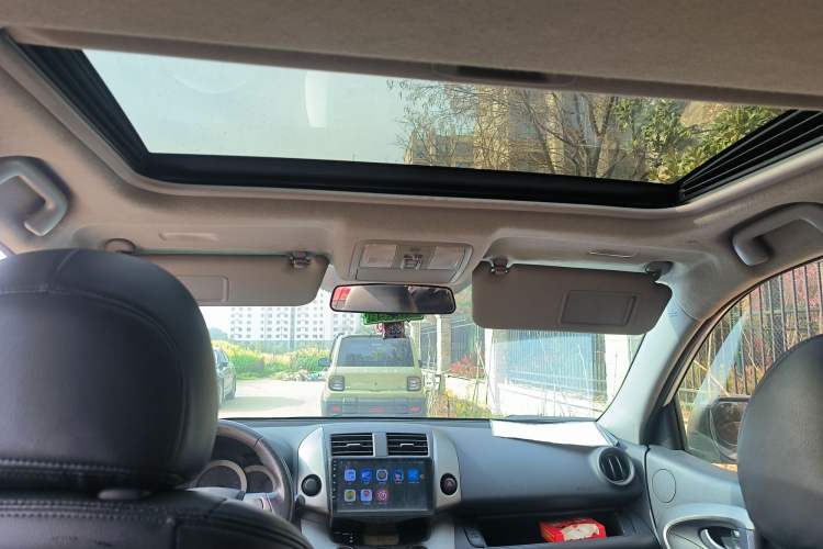 Used Toyota RAV4 2013 Special Edition 2.0L Automatic Classic
