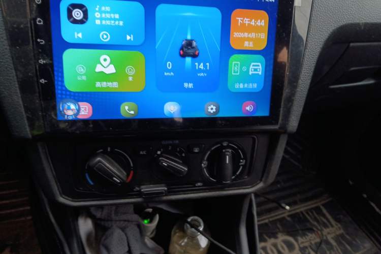 Used Volkswagen Santana 2016 1.4L Manual Fashion Edition Audio And AC Panel