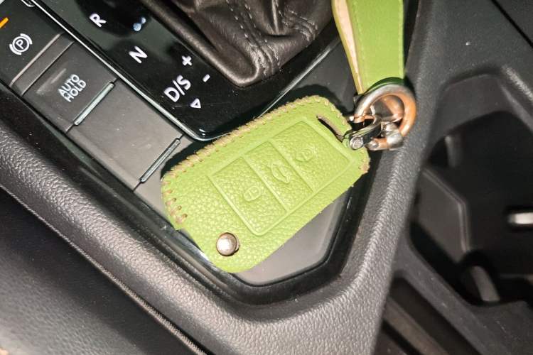 Used Volkswagen Tharu 2021 280TSI Two-Wheel Drive Comfort Edition Vehicle Key