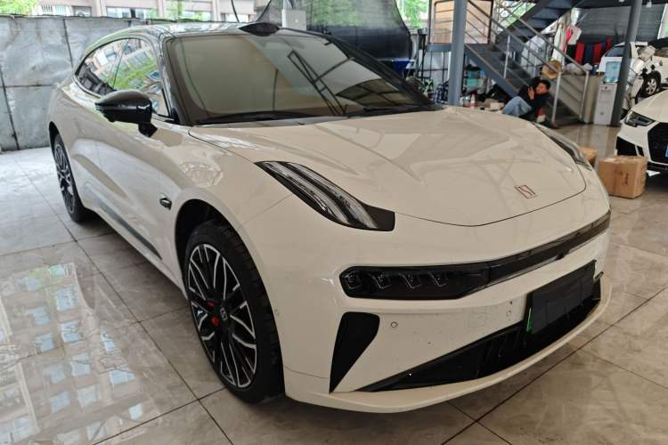 Used Zeekr 001 2025 YOU Edition 100 kWh All-Wheel Drive Front Right 45 Deg