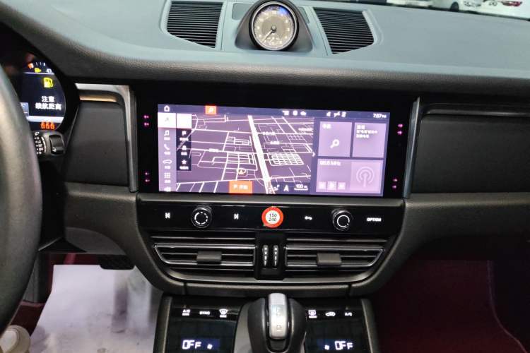 Used Porsche Macan 2024 Macan 2.0T