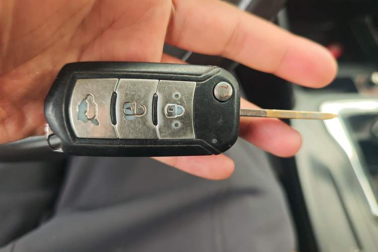 Used GAC Trumpchi GS4 2017 235T Manual Two-Wheel Drive Luxury Edition
