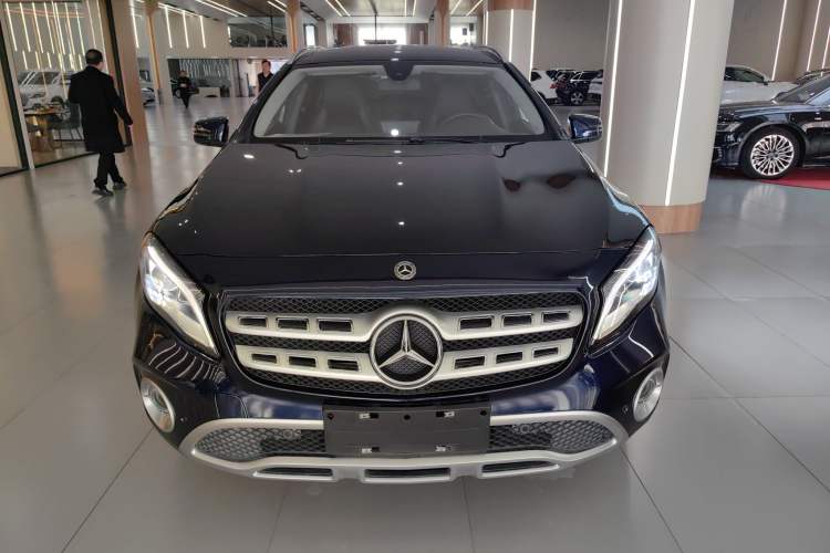 Used Mercedes-Benz GLA 2017 GLA 220 4MATIC Fashion Model