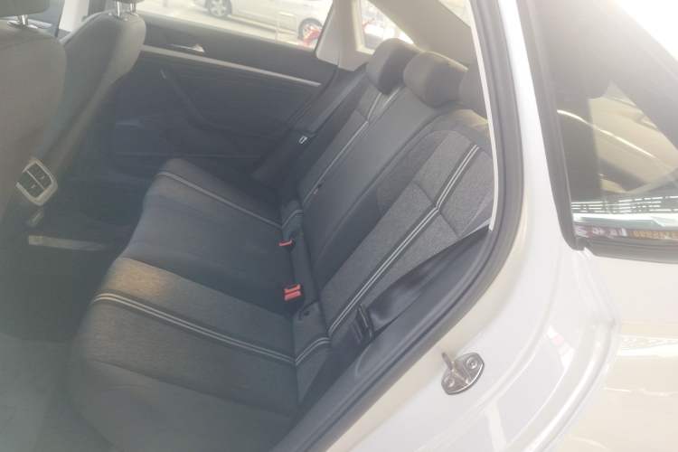 Used Volkswagen Lavida 2019 1.5L Automatic Fashion Edition China VI Left Rear Seat