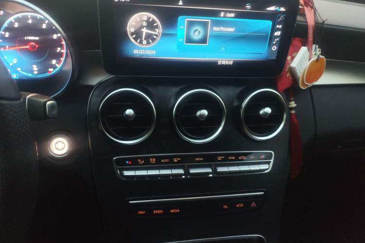 Used Mercedes-Benz C-Class 2020 C 200 L Fashion Edition Sport Version Audio And AC Panel