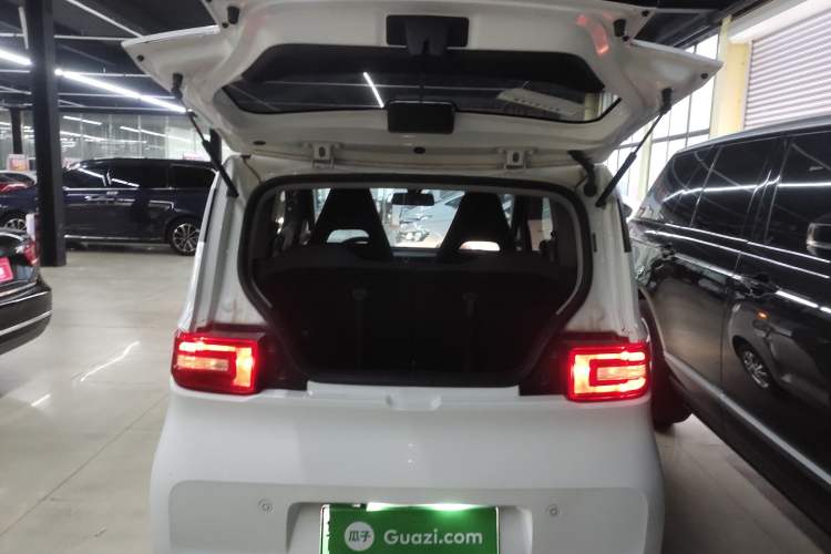 Used Wuling Hongguang MINIEV 2021 Macaron Premium Model – Lithium Iron Phosphate