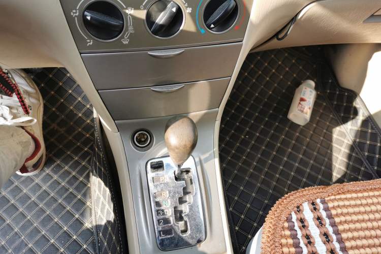 Used Toyota Corolla EX 2011 1.6L Automatic Luxury Edition