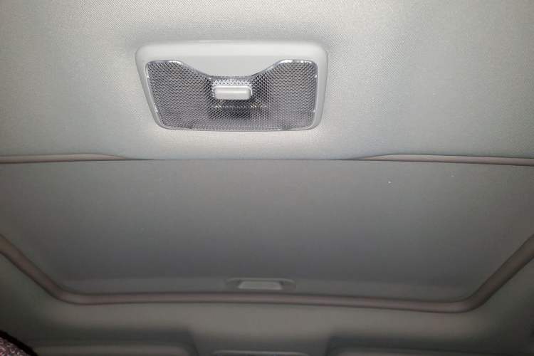 Used Changan CS35 2015 1.6L Automatic Luxury Model China IV Standard