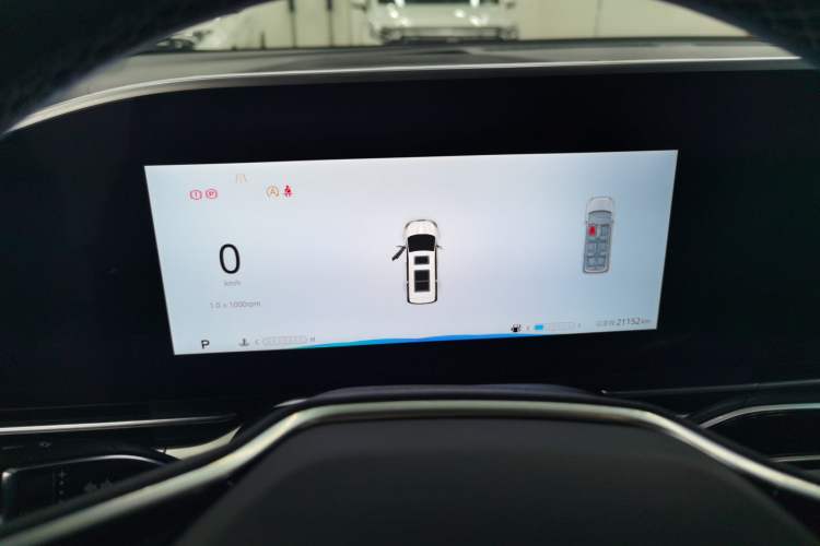 Used SAIC MAXUS G90 2022 2.0T Starry Seven-Seater