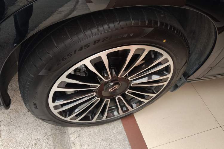 Used Hima AITO M7 2024 1.5T Intelligent Drive Rear-Drive Ultra Version 5 Seats Left Front Wheel Hub