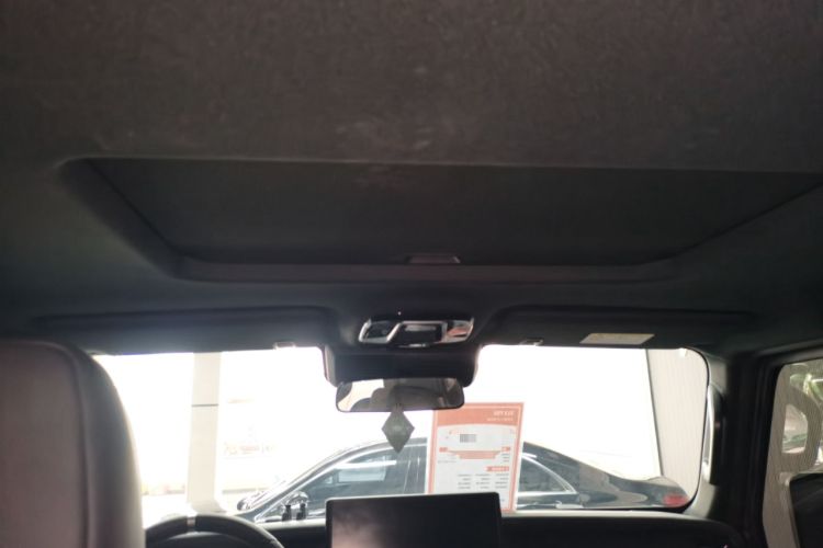 Used 212 T01 2024 2.0T Explorer