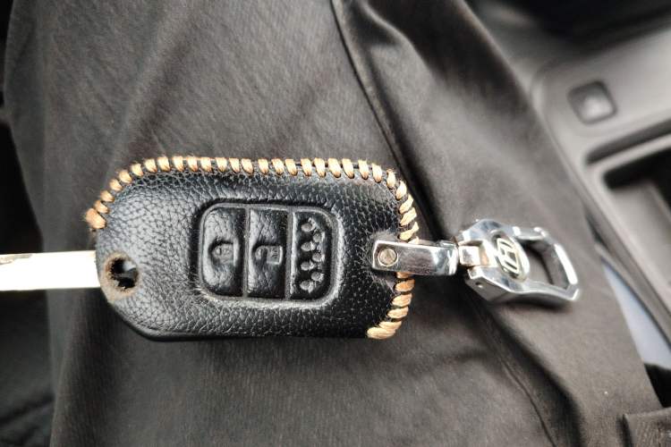 Used Honda CR-V 2016 2.0L two-wheel drive Urban Edition