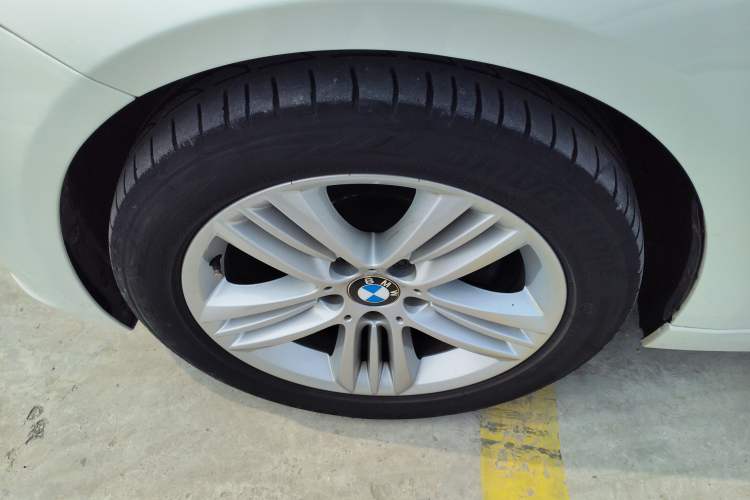 Used BMW 3 Series 2017 320Li Fashion Model
