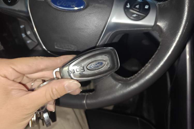 Used Ford Kuga 2015 2.0L GTDi Four-Wheel Drive Prestige Model