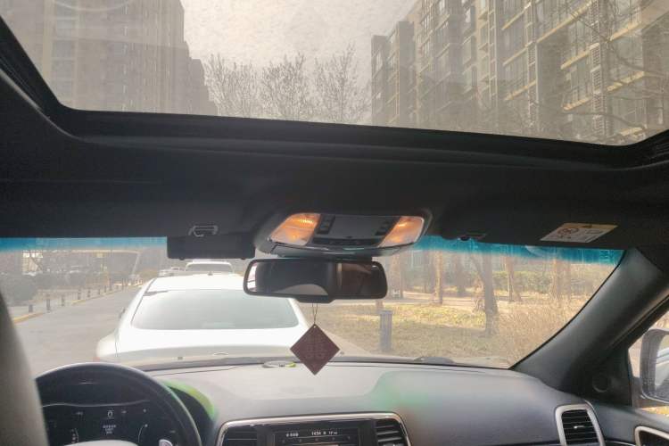 Used Jeep Grand Cherokee 2014 3.6L Elite Navigation Edition
