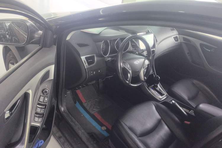 Used Hyundai Elantra (5th Generation / Langdong) 2013 1.6L Automatic Luxury Model