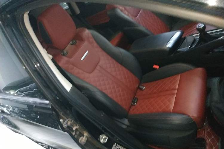 Used FORTHING T5 2018 230T Manual Smart Enjoyment Model Right Front Seat