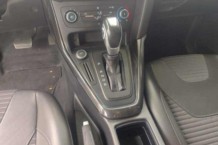 Used Ford Focus 2018 Hatchback Classic 1.6L Automatic Trendy SmartDrive Edition