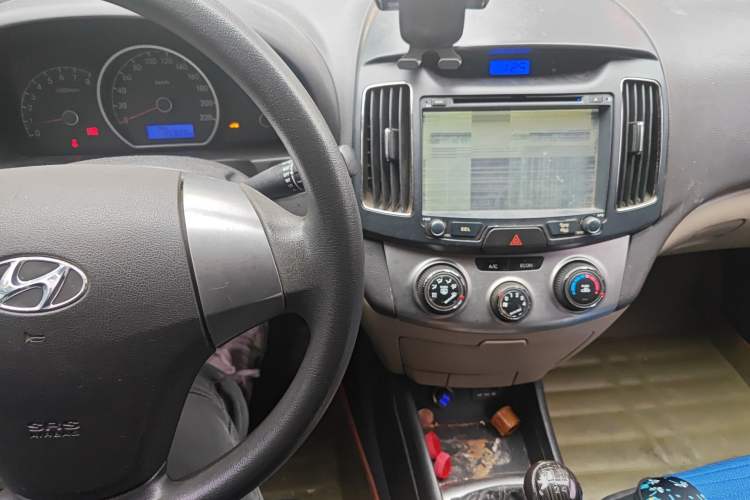 Used Hyundai Celesta 2011 1.6L Manual Comfort Edition