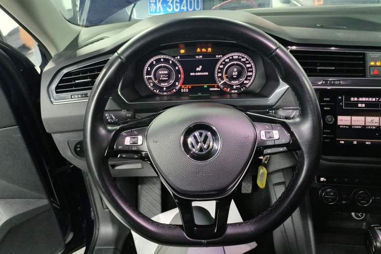 Used Volkswagen Tiguan 2019 330TSI All-Wheel-Drive Innovation Model