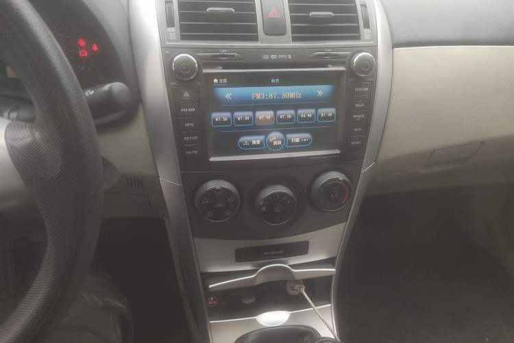 Used Toyota Corolla 2014 1.6L Manual GL