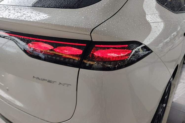 Used Hyptec HT 2024 670 Ultra-High-Voltage LiDAR Edition
