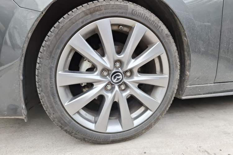 Used Mazda 3 Axela 2020 2.0L Automatic Zhiya Edition Right Front Wheel Hub