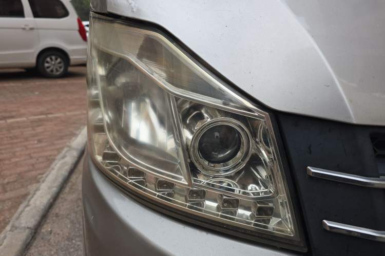 Used CHANGAN KUAYUE V3 2017 1.2L Box-Type Truck DK12-10