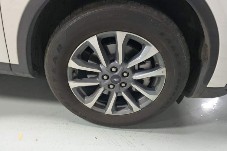 Used Ford Edge 2023 Ford Explorer L 2.0T EcoBoost E-Hybrid Two-Wheel Drive 7-Seater Luxury Model
