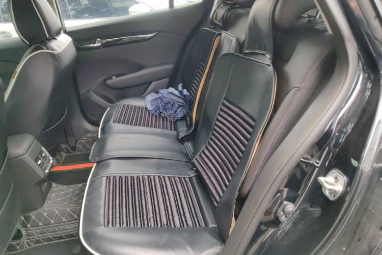 Used Dongfeng Aeolus Yixuan GS 2020 230T Automatic Black Samurai Edition
