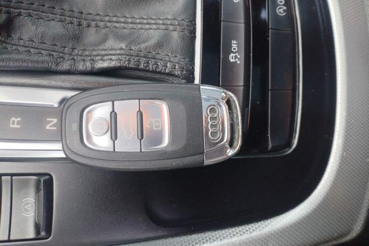 Used Audi Q5 2015 40 TFSI Technology Edition
