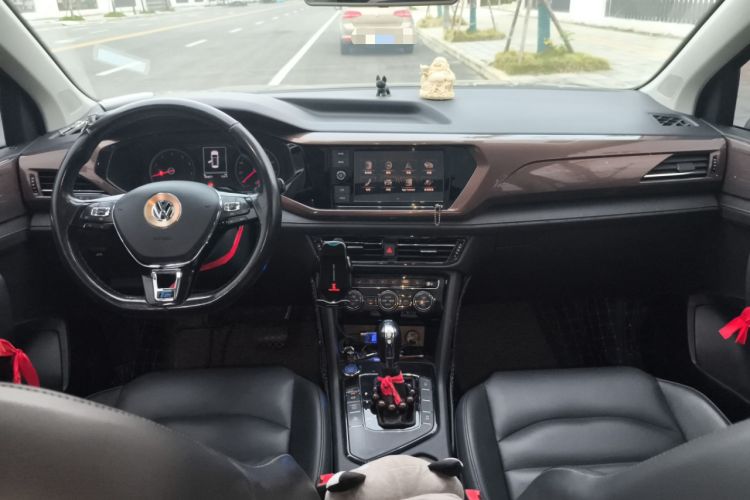 Used Volkswagen Tharu 2019 280TSI Two-Wheel Drive Luxury Version China VI Standard