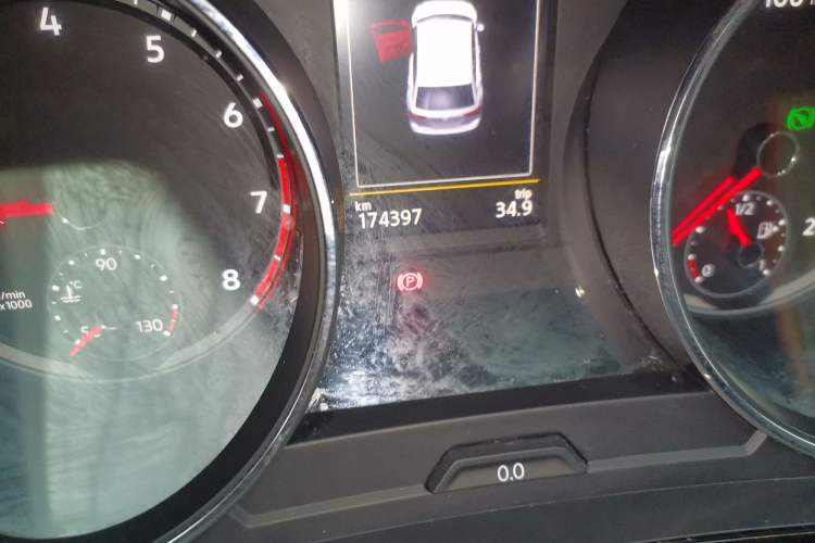 Used Volkswagen Tiguan L 2017 380TSI Automatic All-Wheel-Drive Flagship Edition Odometer Close Up