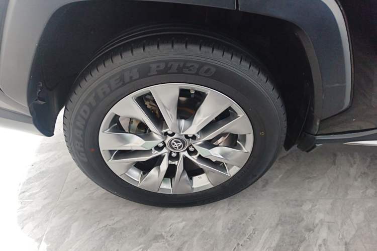 Used Toyota Wildlander 2022 2.0L CVT Two-Wheel Drive Luxury Edition Right Rear Wheel Hub