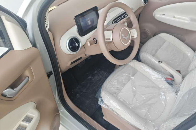 Used Wuling Hongguang MINIEV 2025 Four-Door Version Advanced Edition