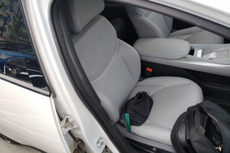 Used XPeng MONA M03 2025 600 with Ultra-Long Range Max Right Front Seat