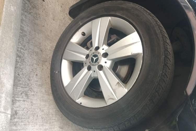 Used Mercedes-Benz Viano 2011 2.5L Navigator Edition