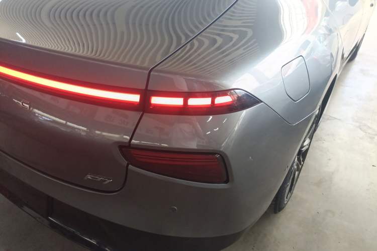 Used XPeng P7 2020 670N Right Rear Taillight