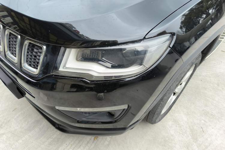 Used Jeep Compass 2017 200T Automatic Family Edition
