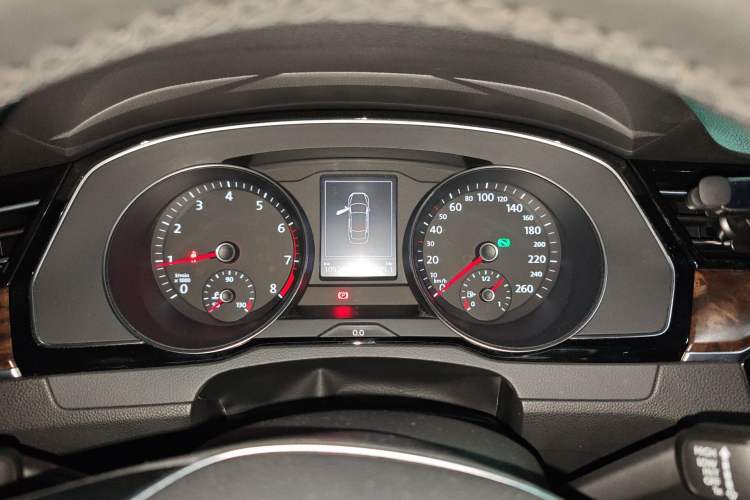 Used Volkswagen Magotan 2017 330TSI DSG Luxury Model Instrument Cluster