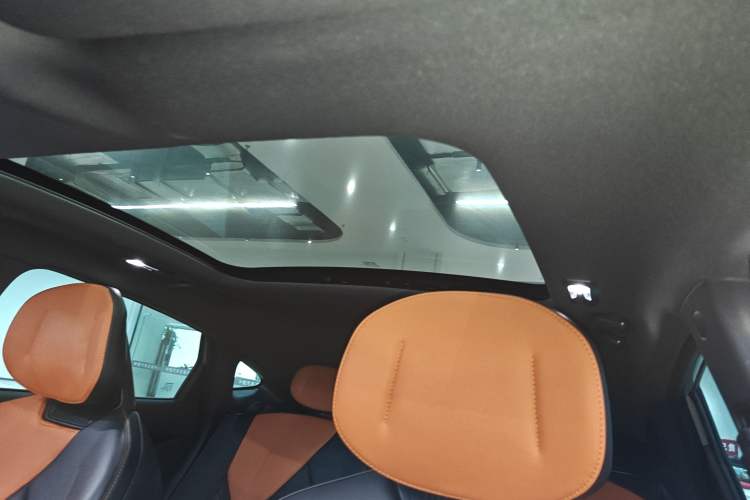 Used CHANGAN UNI-V 2022 1.5T Prestige Version
