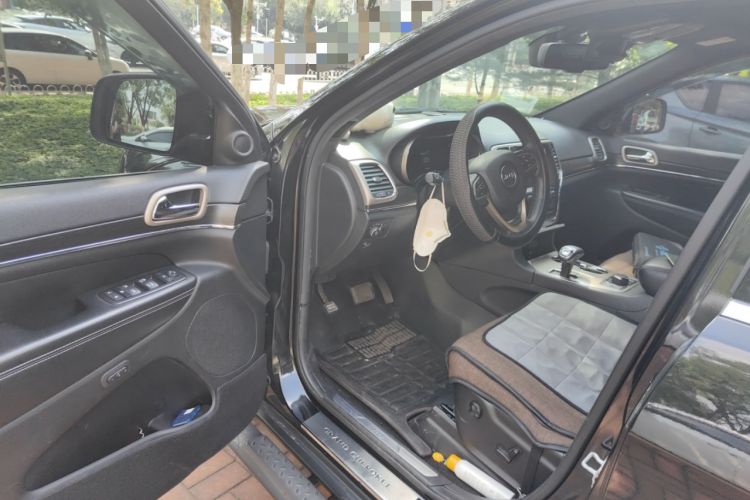 Used Jeep Grand Cherokee 2014 3.6L Elite Navigation Edition
