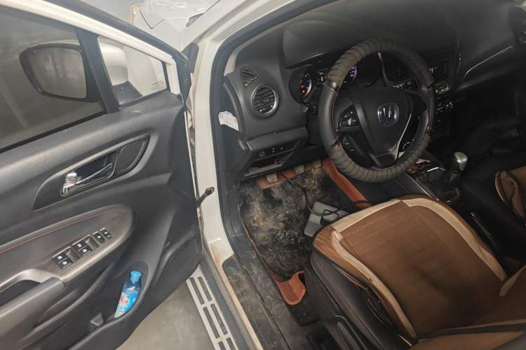 Used CHANGAN CS15 2016 1.5L Manual Fashion Edition Driver Seat