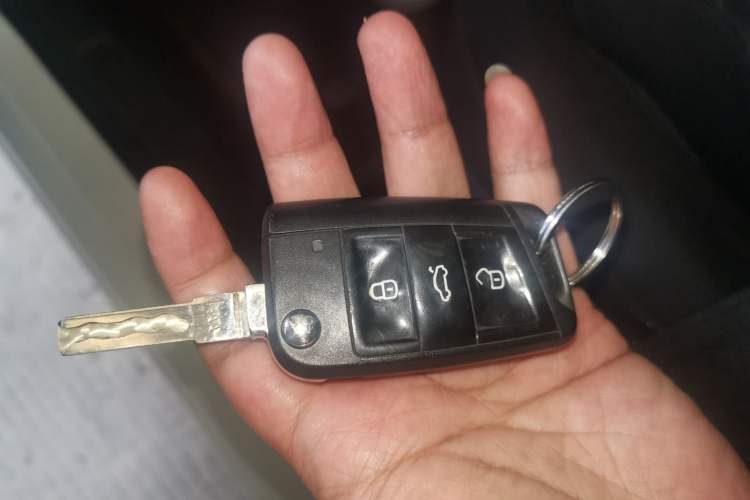 Used Volkswagen Golf 2016 1.6L Automatic Fashion Model Vehicle Key
