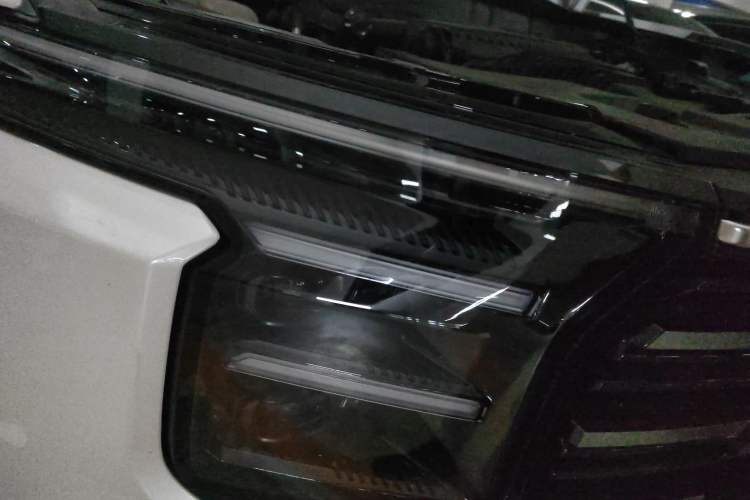 Used Ford Edge 2023 Ford Explorer L 2.0T EcoBoost Two-Wheel Drive 7-Seater Luxury Model
