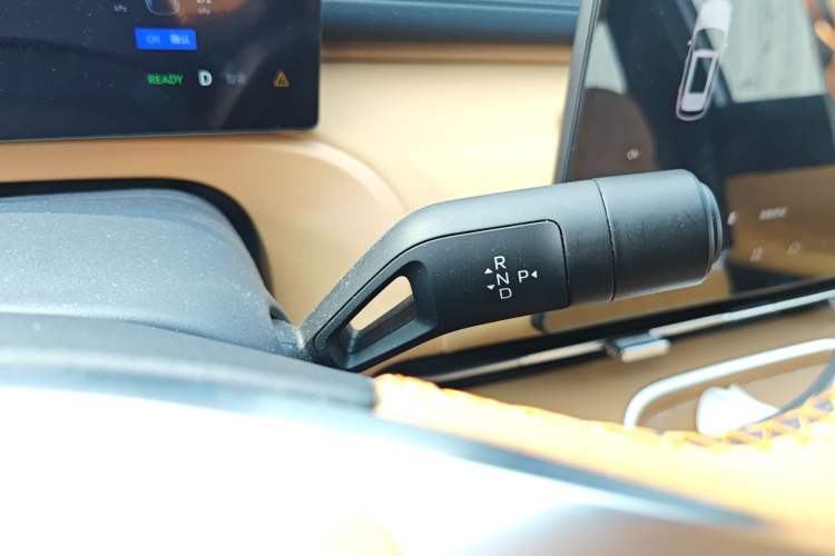 Used Geely Galaxy Galaxy Xingjian 7 EM-i 2025 120km Exploration+ Version