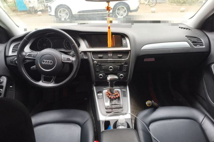 Used Audi A4L 2015 35 TFSI Automatic Standard Model Center Console