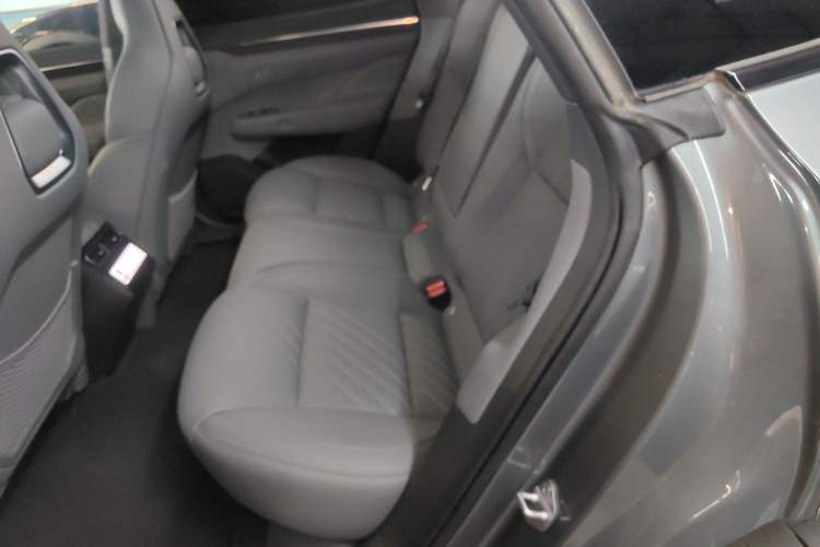 Used Zeekr 001 2025 YOU Edition 100 kWh All-Wheel Drive