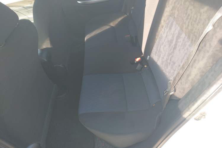 Used Toyota YARiS L Zhi Xuan 2015 1.5E Automatic Charm Edition